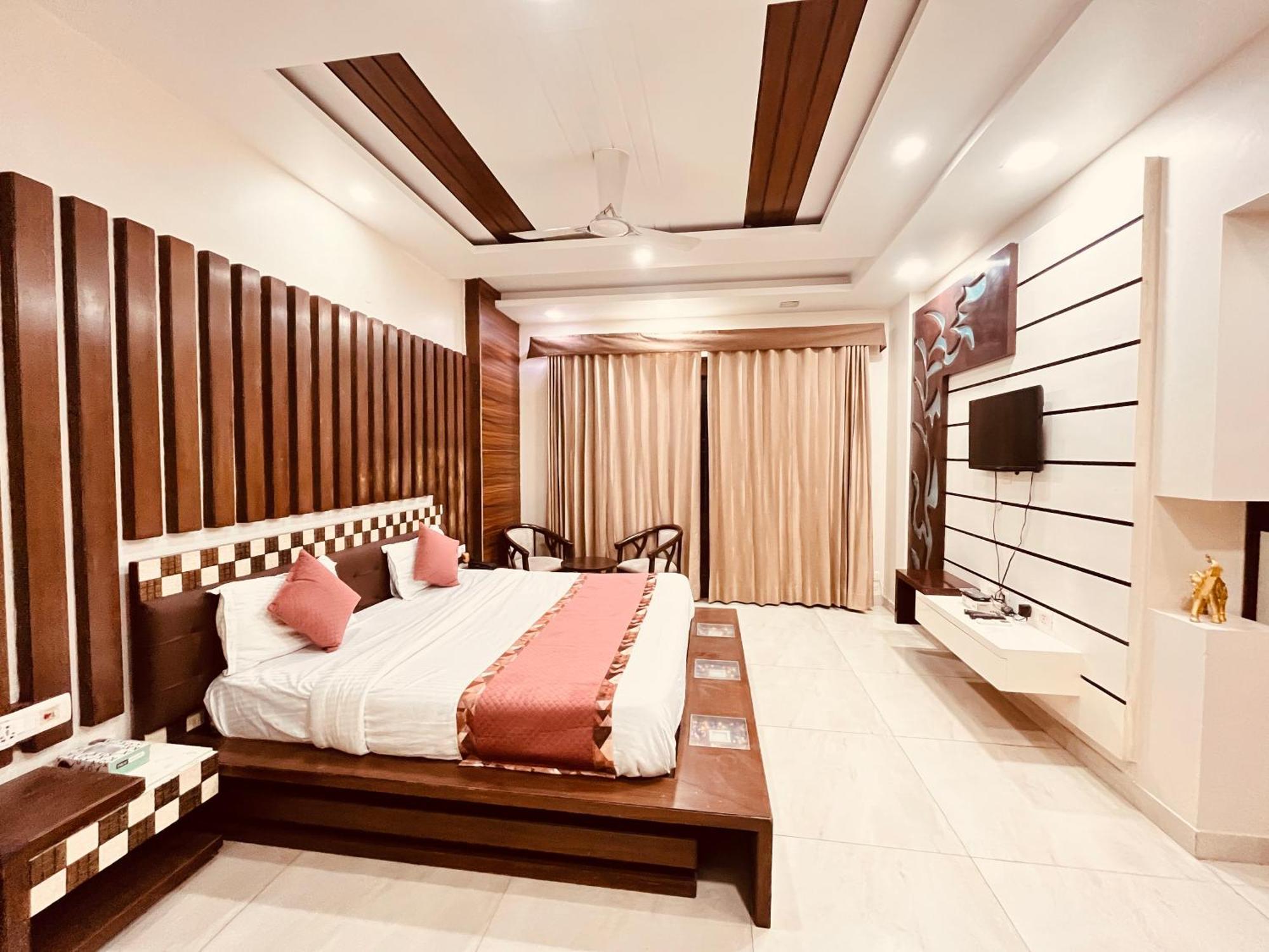 South Inn - Green Park Near Hauz Khas South Delhi Nové Dillí Exteriér fotografie